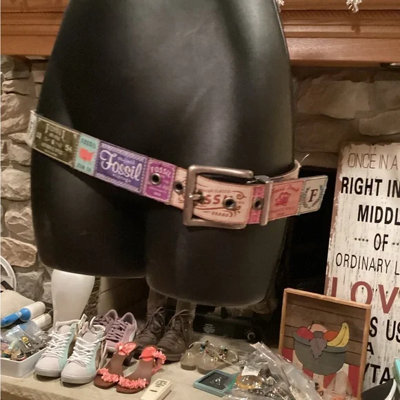 Fossil Logo Patchwork Unique Leather Belt SZ.S - Picture 5 of 16